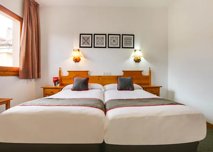 Oyo La Hotel Segóvia